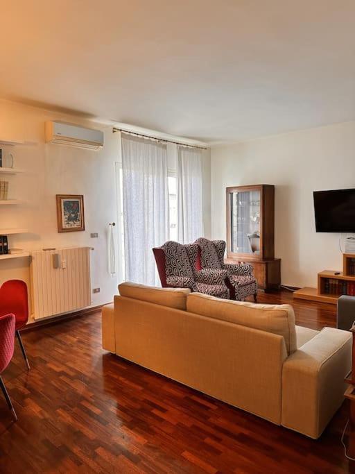 Apartment Melo - Affitti Brevi Italia